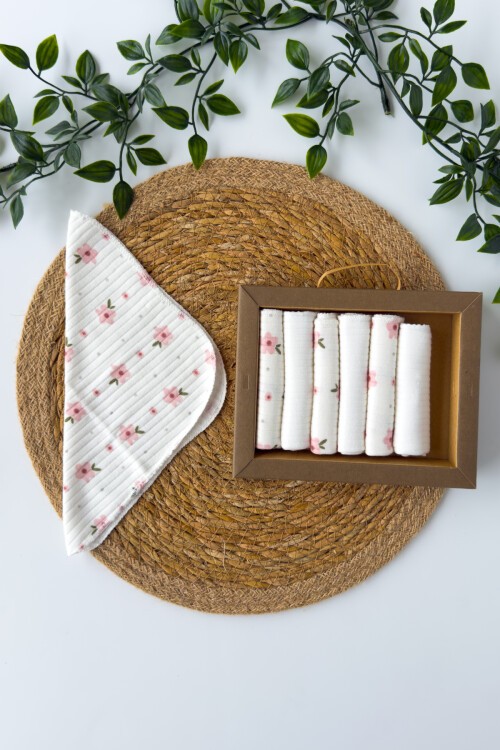 7Lİ AĞIZ SİLME MENDİLİ ÇİÇEK DESENLİ