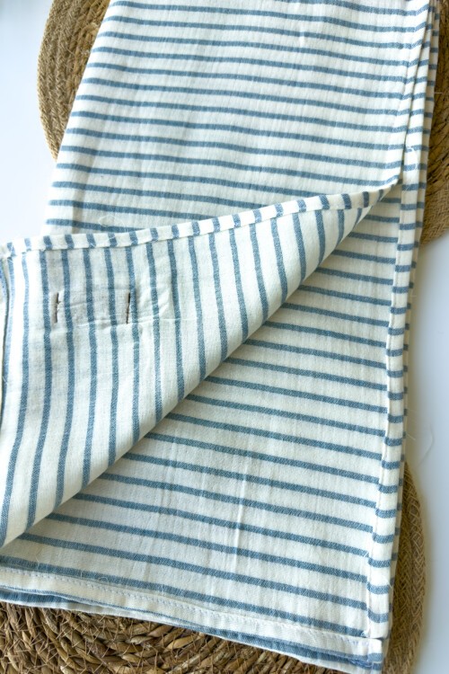 ÇİZGİLİ ÇİFT KAT MÜSLİN BATTANİYE MAVİ