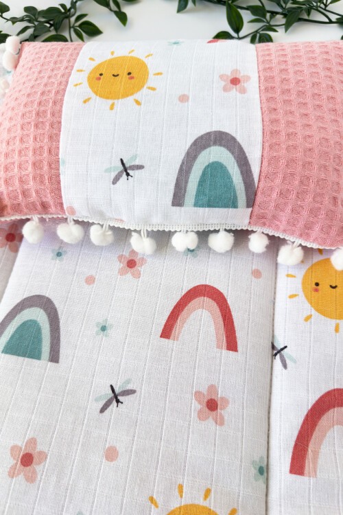 GÜNEŞ GÖKKUŞAĞI DESENLİ ALT AÇMA ÖRTÜSÜ