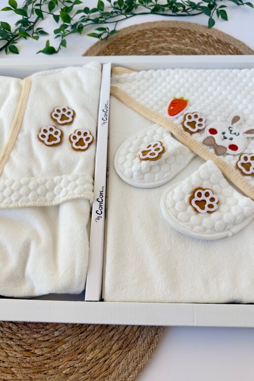 TAVŞANLI BEBEK HAVLU BORNOZ TAKIMI KREM