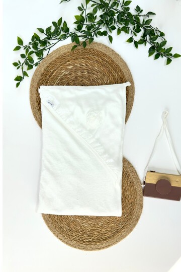 FİSTO DETAYLI HAVLU BEYAZ